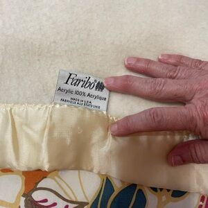 Cream Plush Blanket for Cozy Comfort